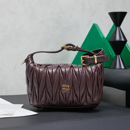 ヴァレンティノ ショルダーバッグ