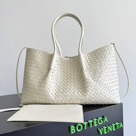 クロエ ハンドバッグ