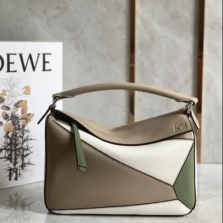 ロエベ ハンドバッグ