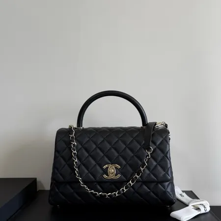 シャネル ハンドバッグ