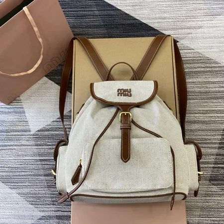 ミュウミュウ リュックサック