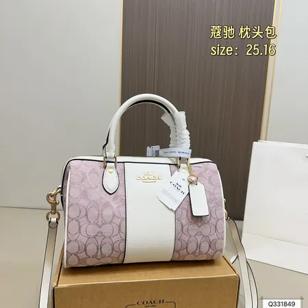 コーチ ハンドバッグ