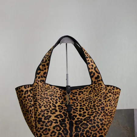 イブサンローラン ハンドバッグ