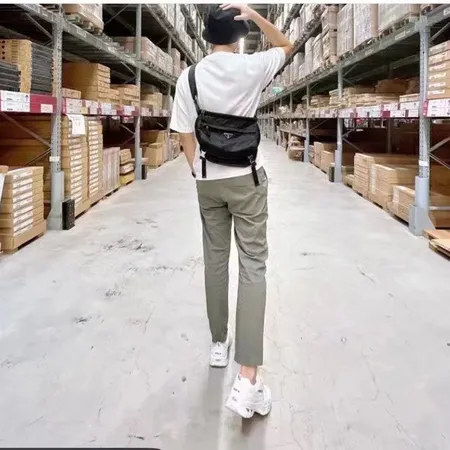 プラダ ショルダーバッグ