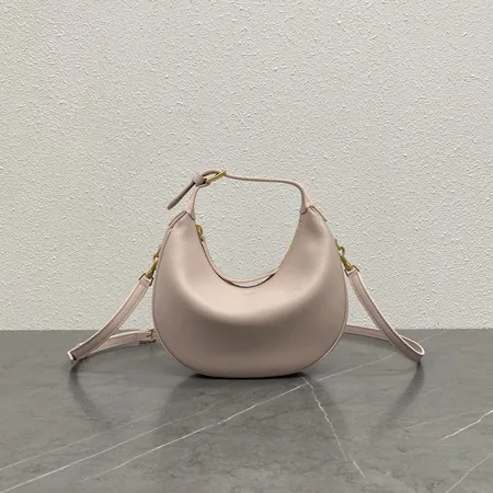 セリーヌ ショルダーバッグ