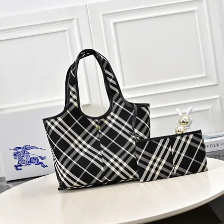 バーバリー ス ハンドバッグ