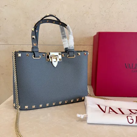 ヴァレンティノ ハンドバッグ