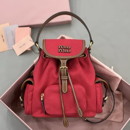 ミュウミュウ リュックサック