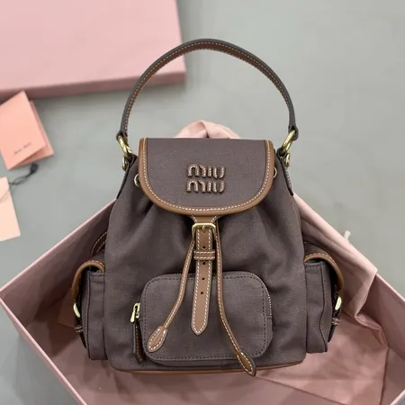 ミュウミュウ リュックサック