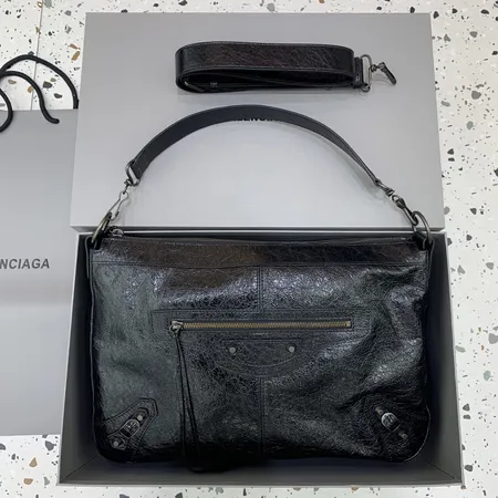 バレンシアガ ハンドバッグ