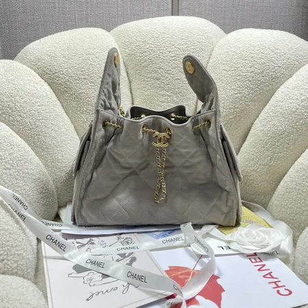 シャネル ショルダーバッグ