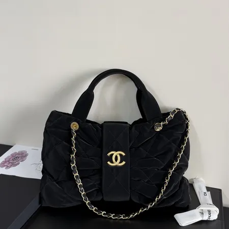 シャネル ハンドバッグ