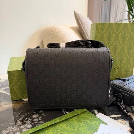 グッチ ショルダーバッグ