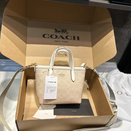 コーチ ハンドバッグ