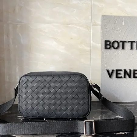 ボッテガ ヴェネタ ショルダーバッグ