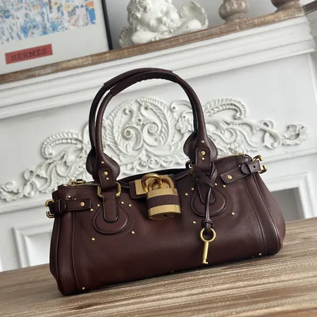 クロエ ハンドバッグ