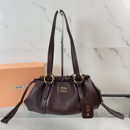 ミュウミュウ ショルダーバッグ