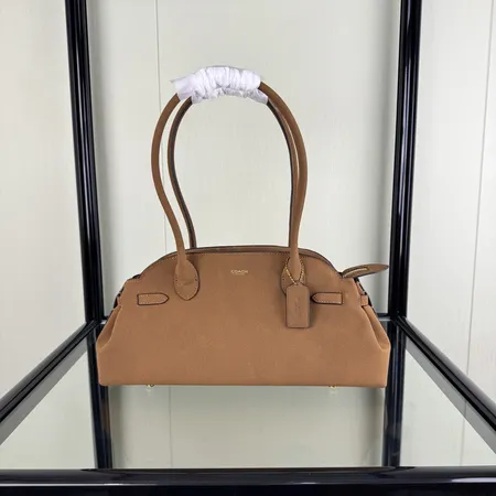 コーチ ハンドバッグ