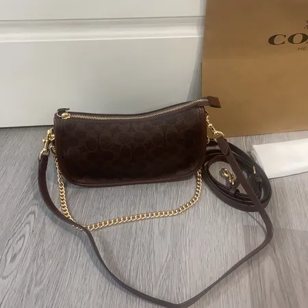 フェンディ ショルダーバッグ