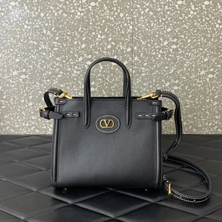 ヴァレンティノ ハンドバッグ