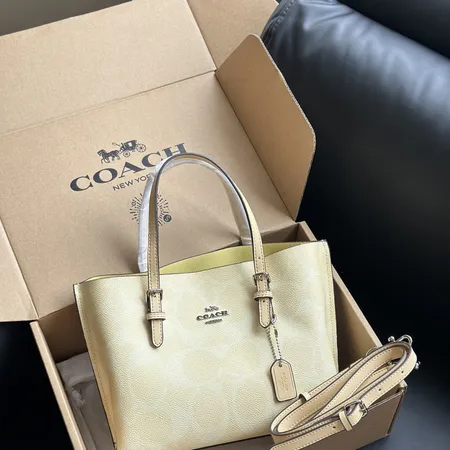 コーチ ハンドバッグ