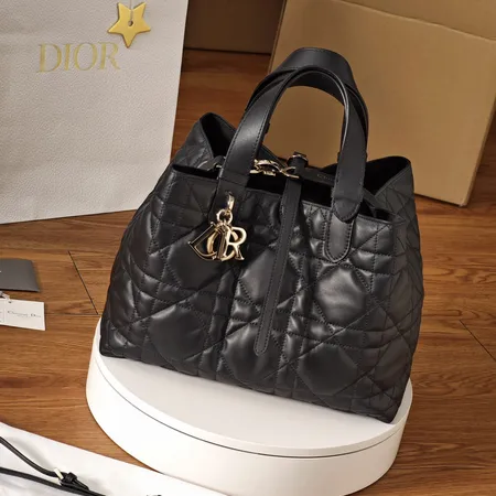 ディオール ハンドバッグ