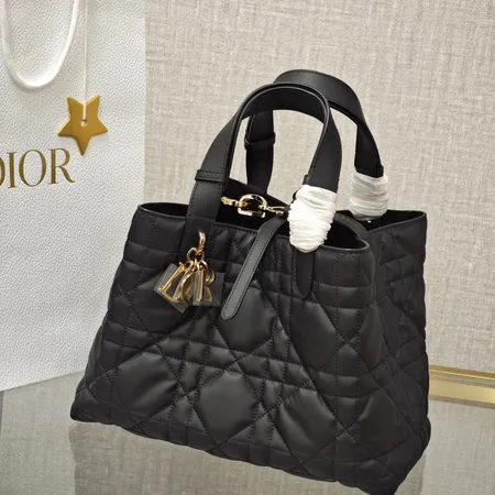 ディオール ハンドバッグ