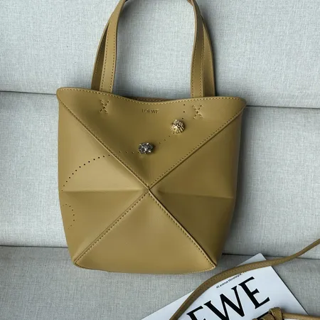 ロエベ ハンドバッグ