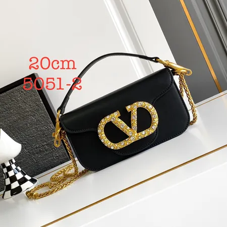 ヴァレンティノ ハンドバッグ