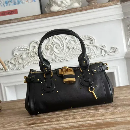 クロエ ハンドバッグ