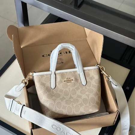 フェンディ ショルダーバッグ