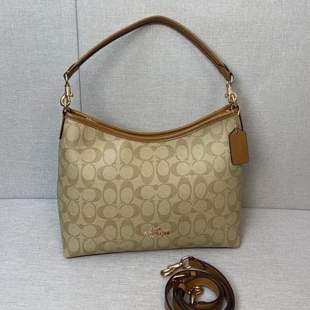 フェンディ ショルダーバッグ