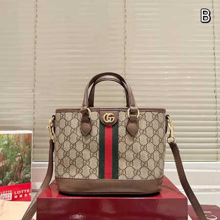 グッチ ショルダーバッグ