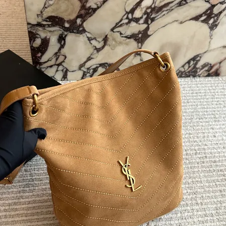 プラダ ショルダーバッグ