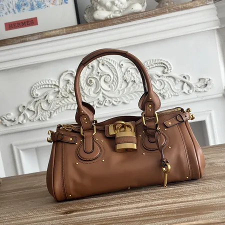 クロエ ハンドバッグ