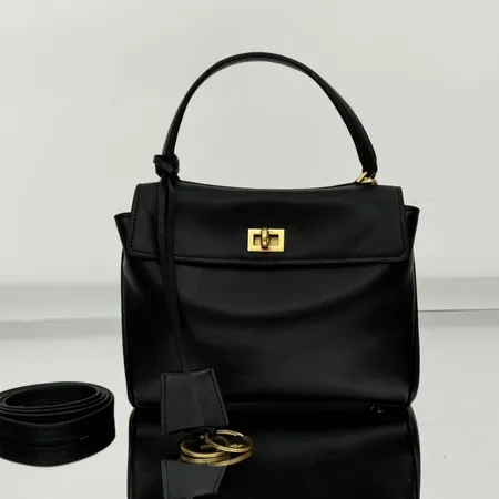 バレンシアガ ハンドバッグ