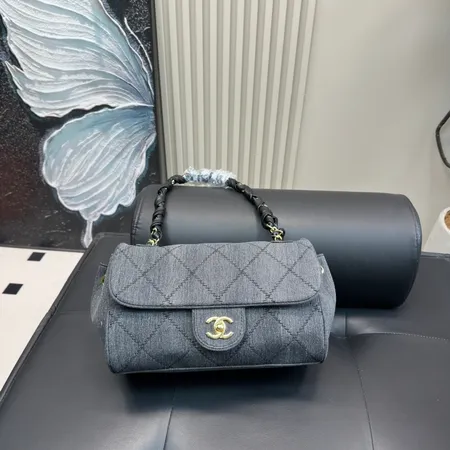 シャネル ハンドバッグ