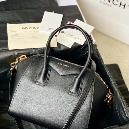 ジバンシィ ハンドバッグ