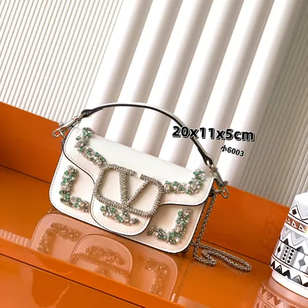 ヴァレンティノ ハンドバッグ