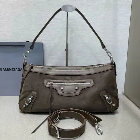 バレンシアガ ショルダーバッグ