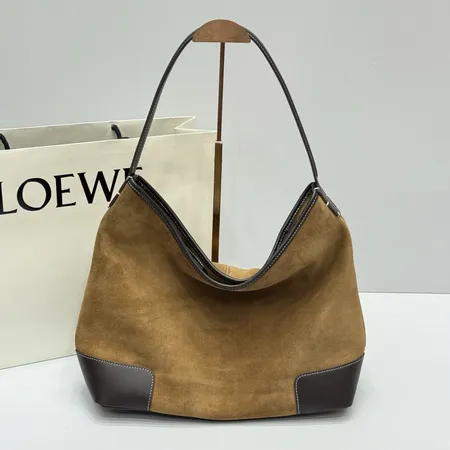 ロエベ ショルダーバッグ