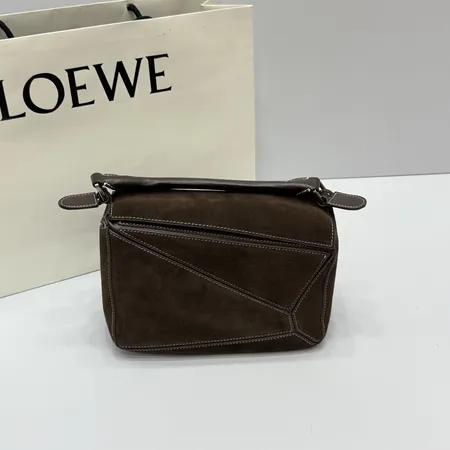 ロエベ ショルダーバッグ