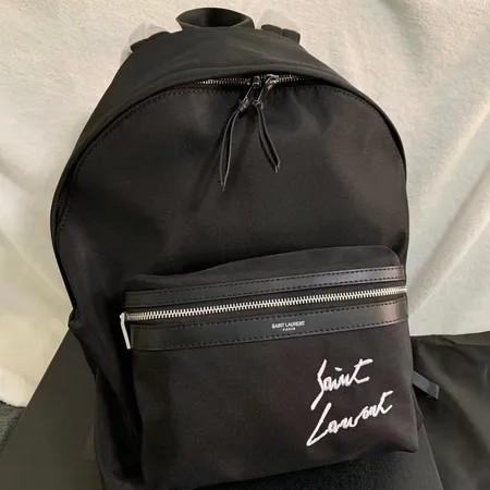 ジバンシィ リュックサック