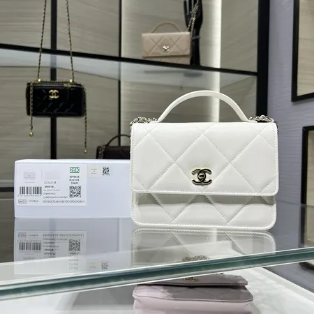 シャネル ショルダーバッグ