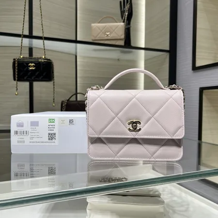 シャネル ショルダーバッグ