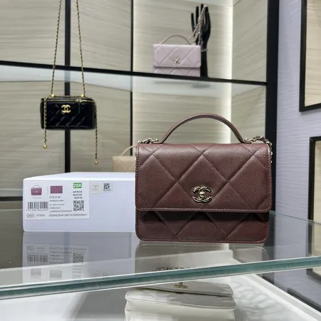 シャネル ショルダーバッグ