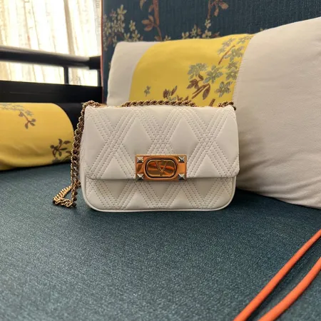 ヴァレンティノ ハンドバッグ