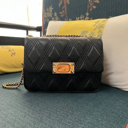 ヴァレンティノ ハンドバッグ