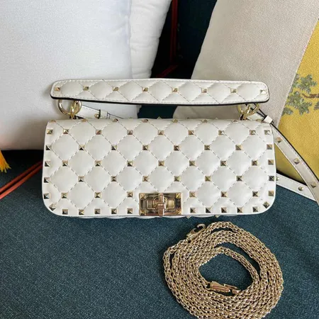 ヴァレンティノ ハンドバッグ