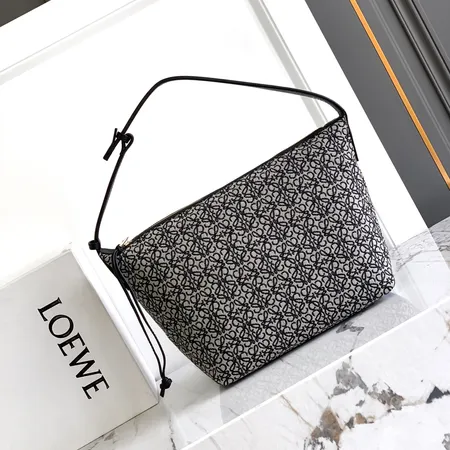 ロエベ ハンドバッグ